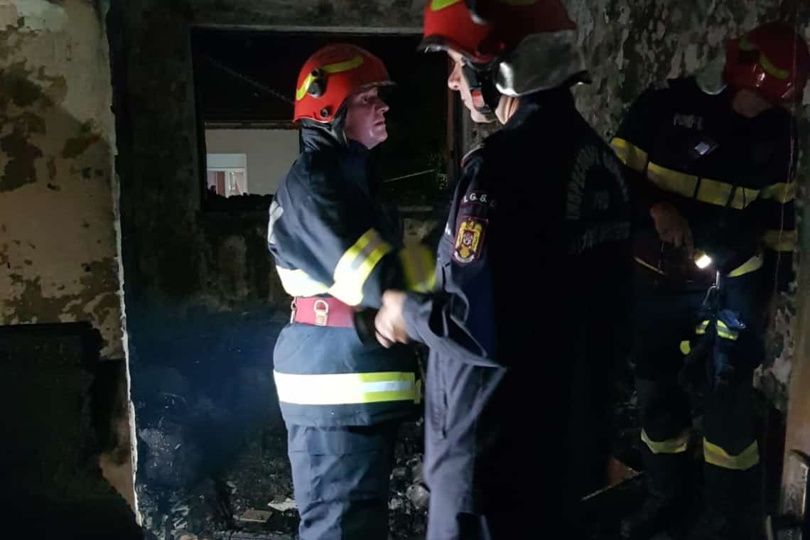 Un scurtcircuit electric a fost cauza probabilă a incendiului izbucnit în căminul de nefamiliști din Brazi