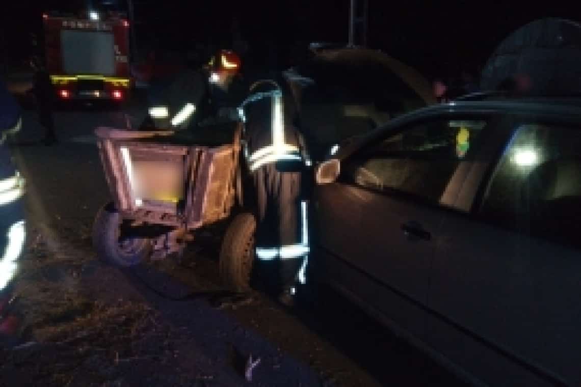 Un cal speriat, înhămat la o căruță, a provocat un accident rutier în Dumbrăvești