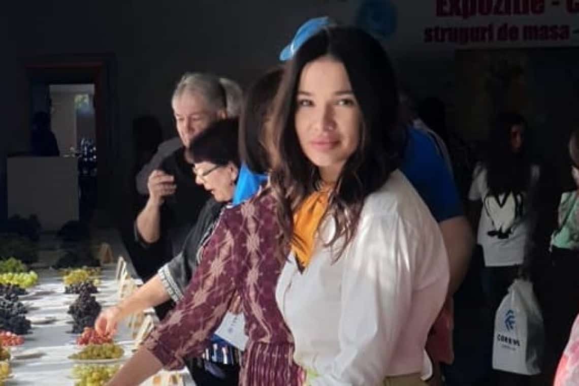 Soția lui Andrei Volosevici a reprezentat Instituția Prefectului la un concurs de struguri de masă, organizat la Valea Călugărească