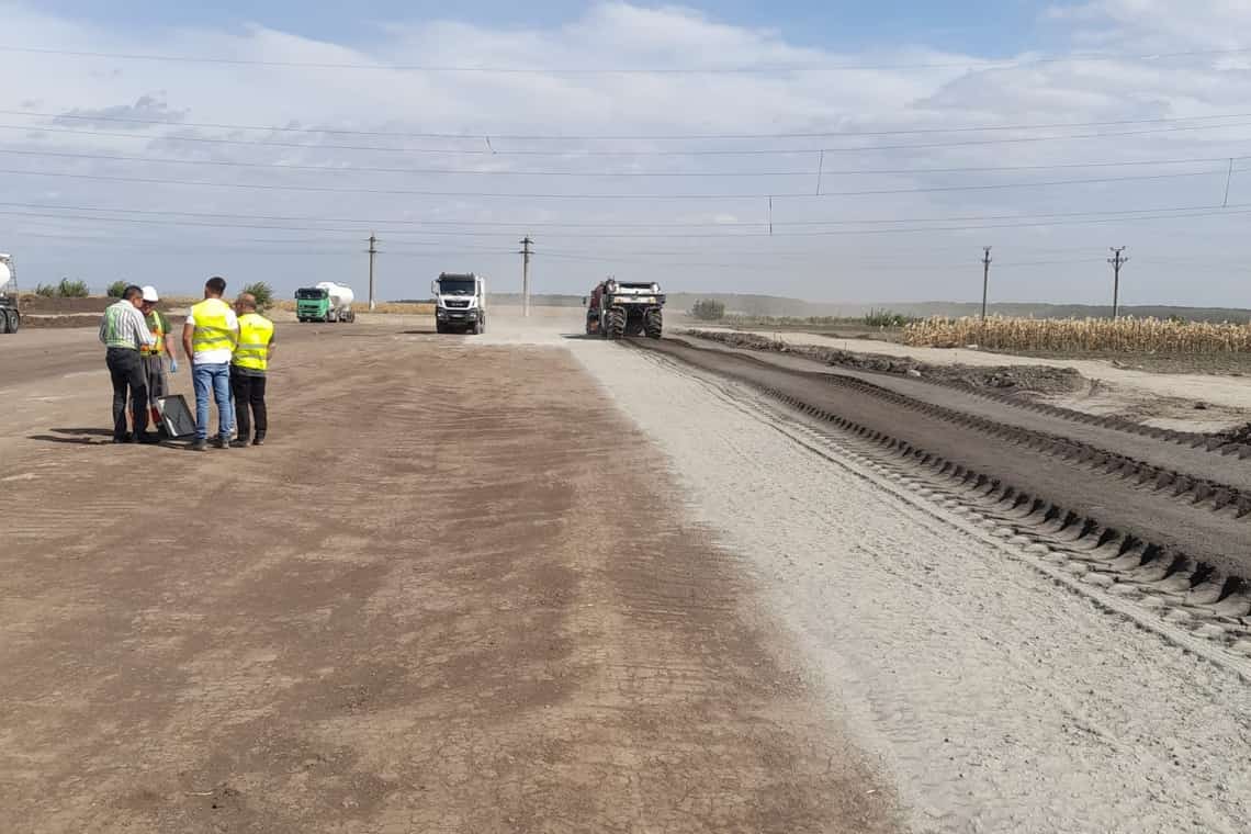 Șantierul autostrăzii Ploiești (Dumbrava)-Buzău/ Cum merg lucrările pe primele două loturi - Galerie foto
