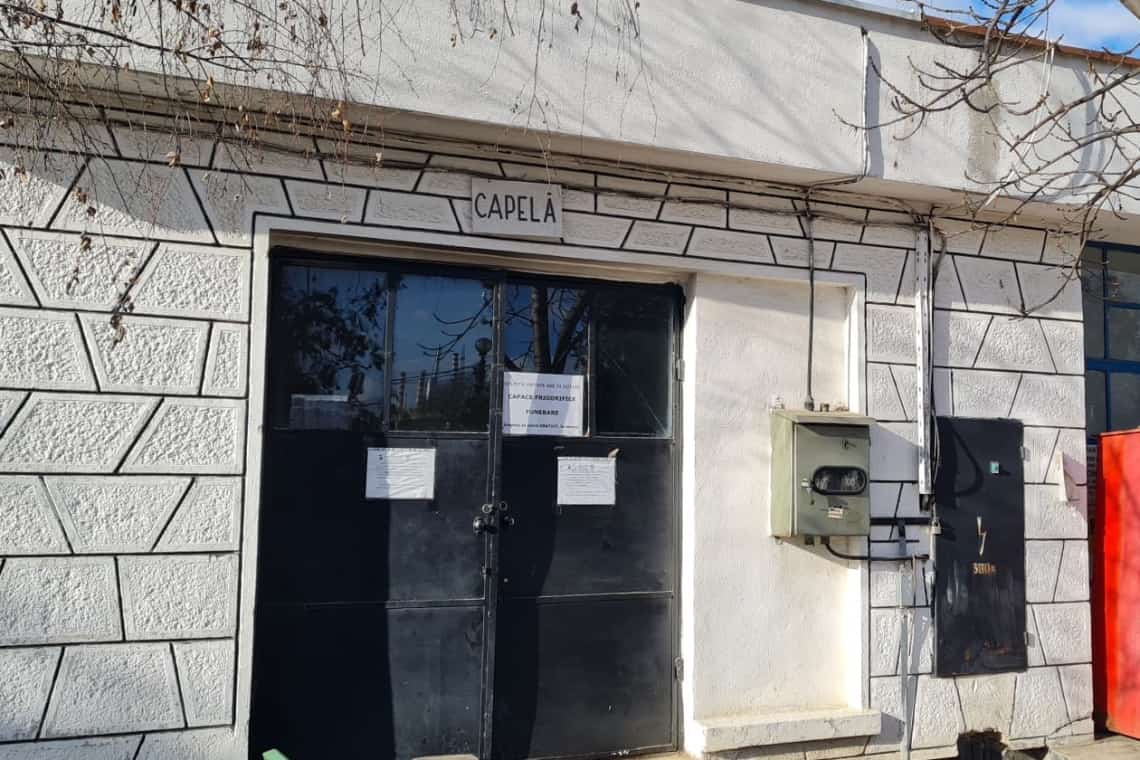 Capela Cimitirului Mihai Bravu din Ploiești intră în renovare. Unde pot fi depuse trupurile neînsuflețite înainte de înhumare