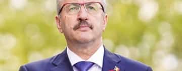Vasile Dîncu a demisionat din funcția de ministru al Apărării. Motivul: imposibilitatea colaborării cu Iohannis!