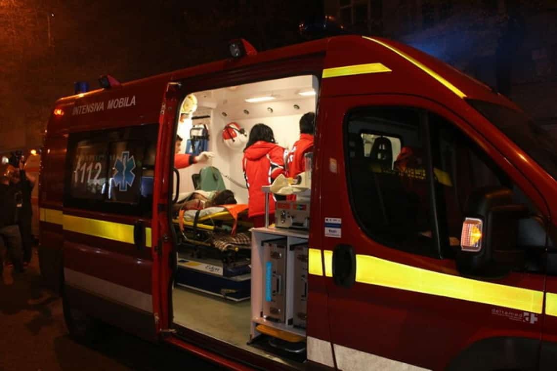 Bărbat transportat la spital, după ce a fost rănit într-un accident produs pe Șoseaua Vestului din Ploiești