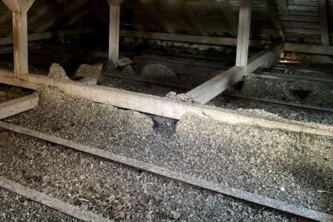 Hală de depozitare și tratament al găinațului, amendată cu 100.000 de lei de Garda de Mediu Prahova