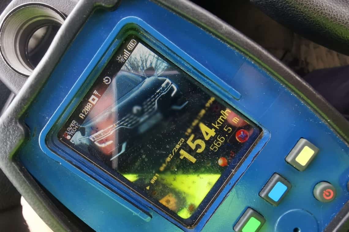 Viteza l-a lăsat fără permis pentru 90 de zile pe un prahovean de 35 de ani