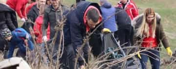 PSD Prahova și tinerii social-democrați, campanie de ecologizare în ”Vinerea Verde”