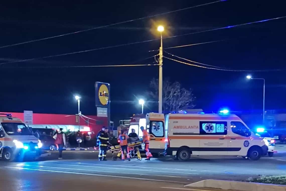 Ploiești/Coliziune între două autoturisme, la intersecția Șoseaua Vestului cu Mărășești. Unul dintre șoferi era băut