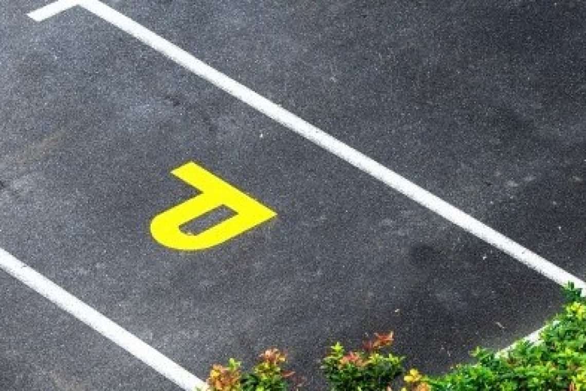 Dosar penal pentru amenajarea unei parcări fără autorizație, pe Bd. Republicii din Ploiești