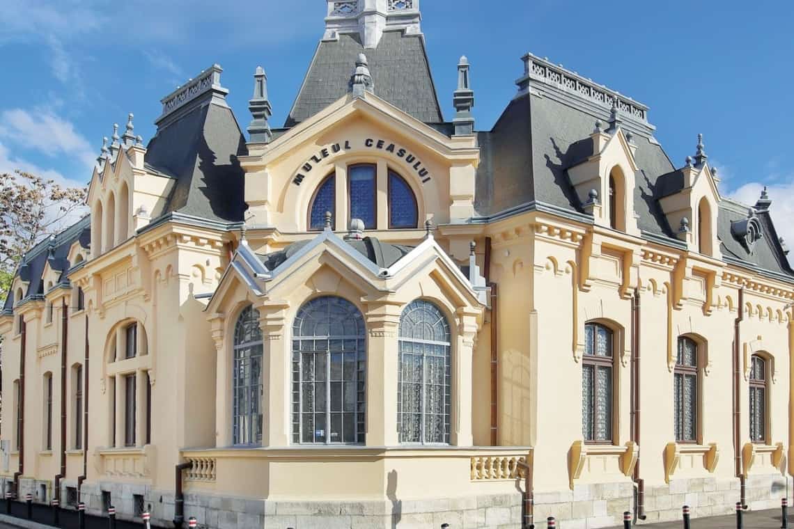 Muzeul Ceasului din Ploiești împlinește 60 de ani. Colecția cuprinde 4.000 de piese și componente!