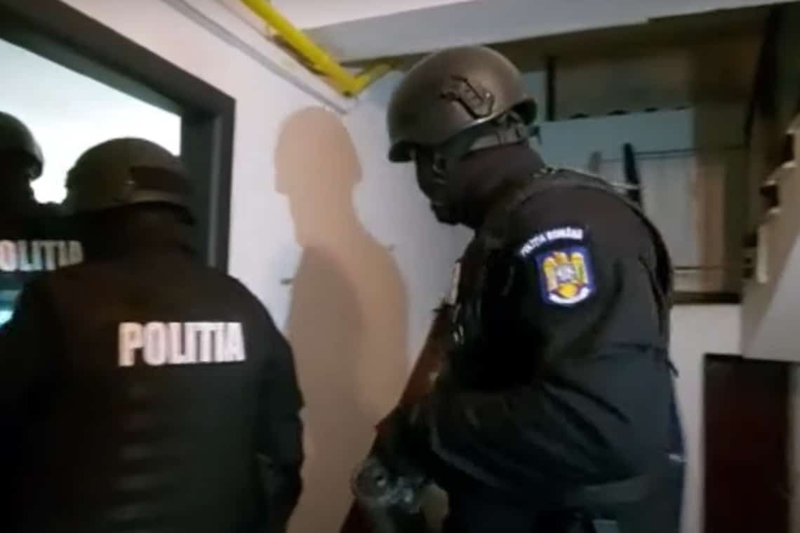 Zeci de persoane din Prahova, Ilfov și București, bănuite de contrabandă cu mărfuri din Turcia. Polițiștii prahoveni au făcut percheziții la domiciliile suspecților