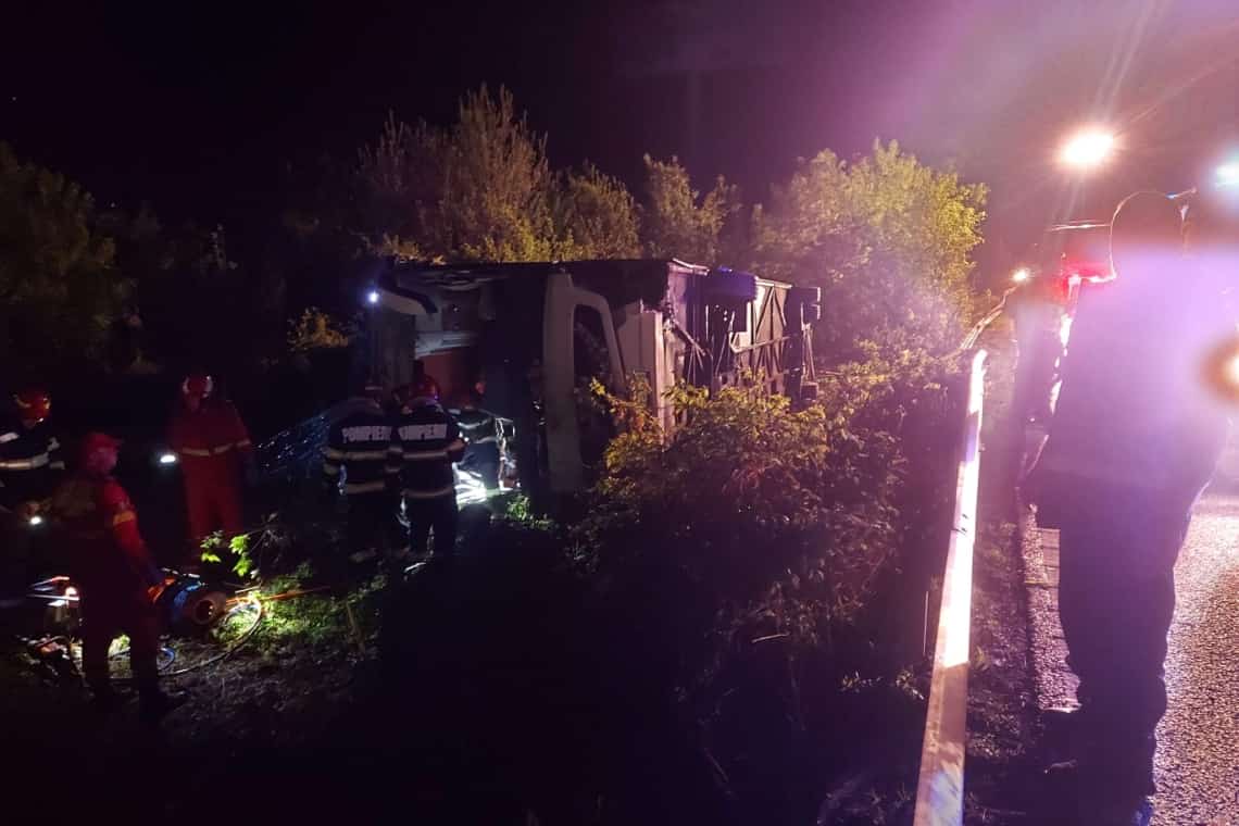 IPJ Prahova/ Cum s-a produs accidentul de pe DN1, în care un autocar s-a răsturnat, noaptea trecută