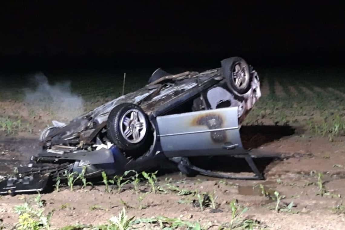 Bărbatul care s-a răsturnat cu mașina, miercuri seară, în comuna Bucov, era băut și avea permisul reținut