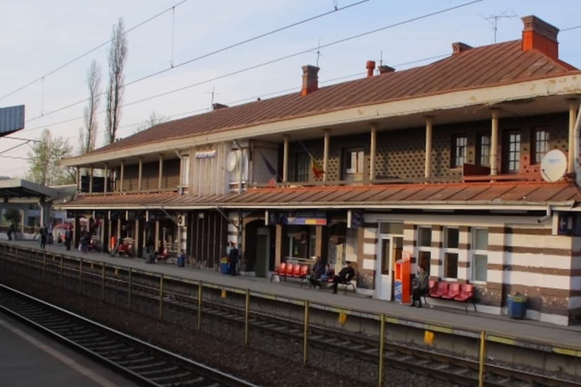 Doar firme românești au depus oferte pentru modernizarea stațiilor CFR Ploiești Vest, Bușteni și Videle