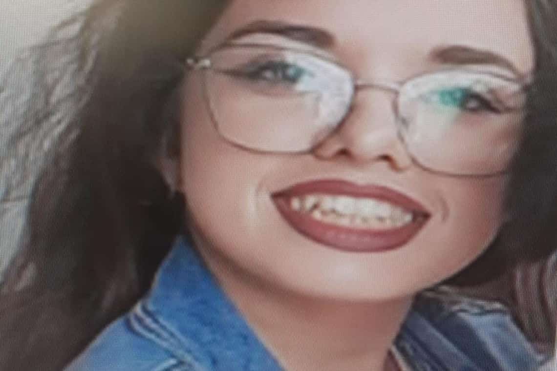 O adolescentă din Urlați este căutată de familie/ Update: A fost găsită în București!