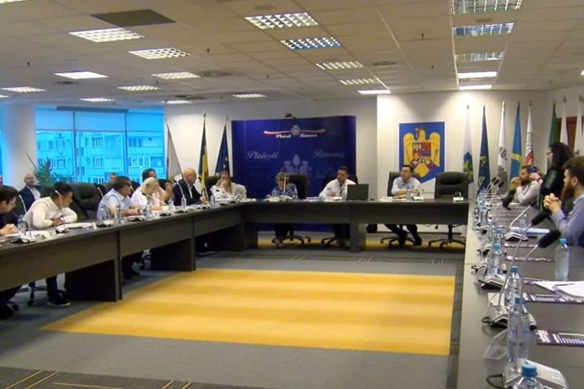 Dezbateri aprinse în Consiliul Local Ploiești, pe tema subvenționării tarifului la apă caldă și căldură. Ce s-a decis