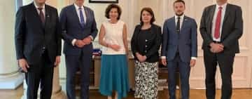 Aderarea României la Schengen, subiect abordat de parlamentarul de Prahova Simona Maya Teodoroiu la o reuniune organizată la Ambasada Franței