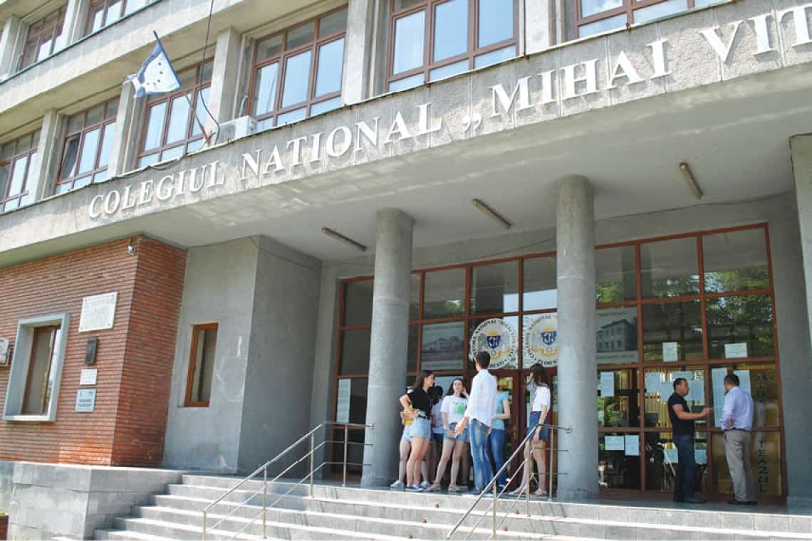 Colegiul Național ”Mihai Viteazul” din Ploiești, în primele 20 de licee din țară la ultima medie de admitere, pe specializări