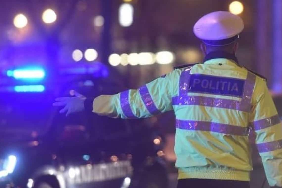 Un băiat de 15 ani a fost prins conducând un autoturism pe o stradă din Câmpina, noaptea trecută