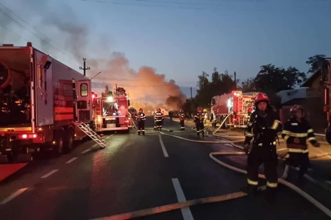 UPDATE/La 11 zile de la explozia din Crevedia, acționarii firmei care deține stația GPL au fost aduși la Parchetul General