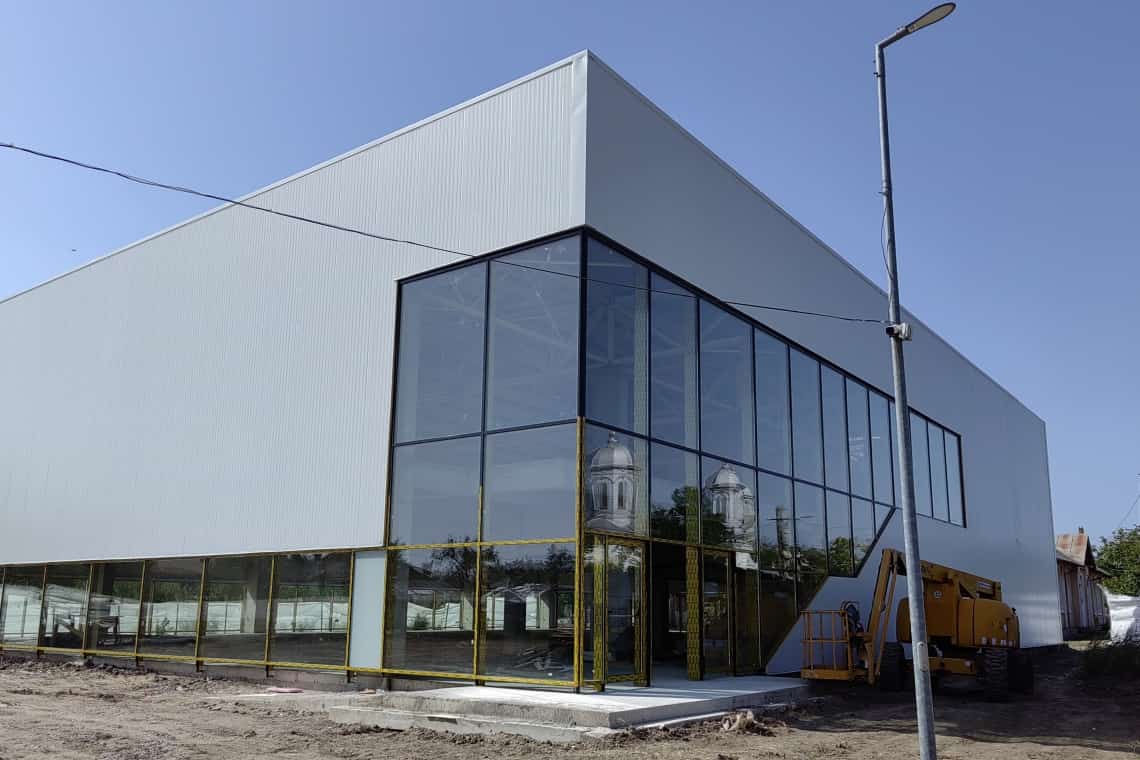 Sala de sport din comuna Dumbrava a prins contur la numai câteva luni de la începerea lucrărilor