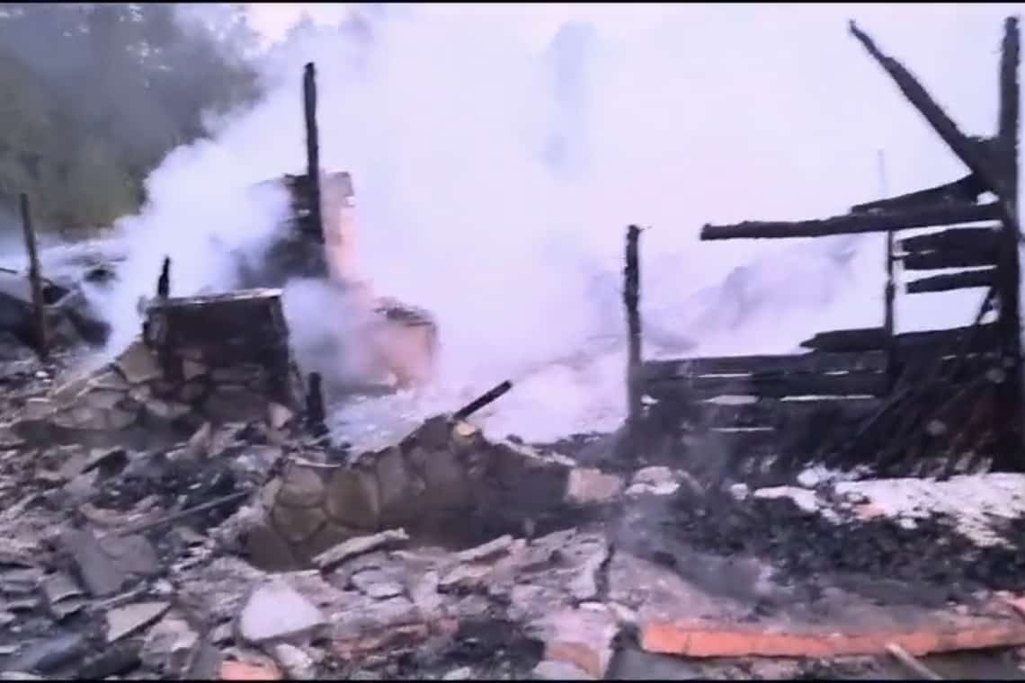 Polițiștii prahoveni au deschis dosar penal pentru distrugere și vătămare corporală din culpă după incendiul din Aluniș