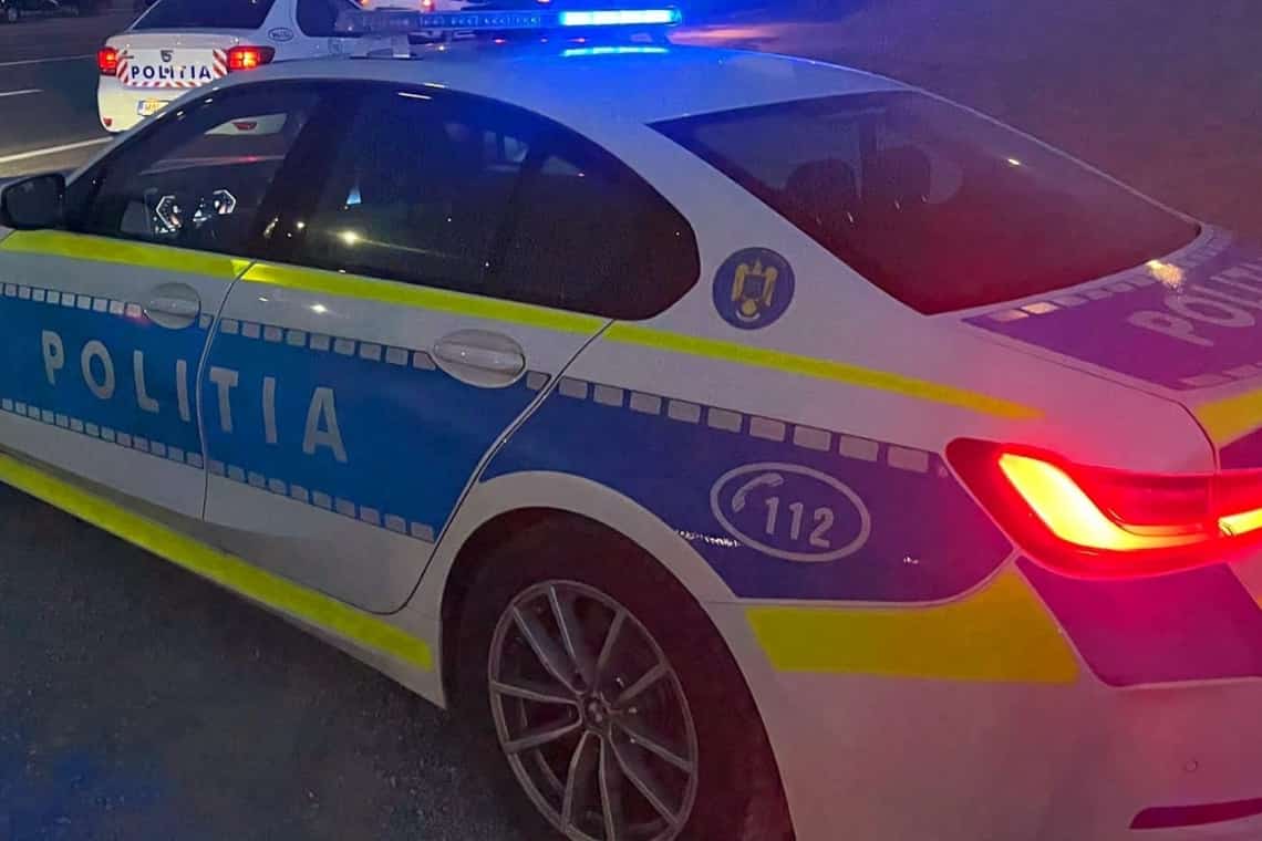 Accident rutier în comuna Dumbrava, în care au fost implicate un autoturism și o căruță. Un bărbat și un copil au suferit multiple traumatisme