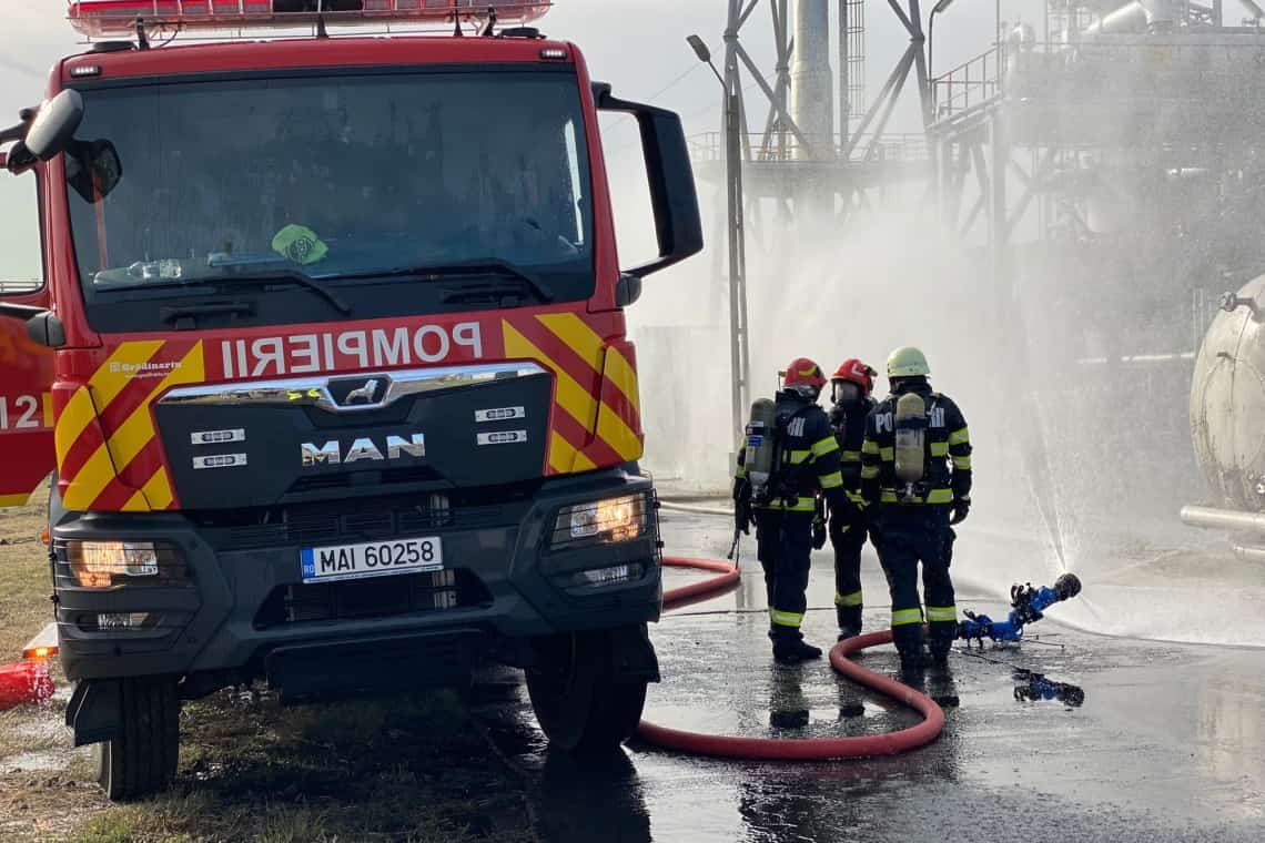 Ploieștenii din cartierul Mihai Bravu, panicați de zecile de autospeciale implicate într-un exercițiu, la rafinăria Petrotel LukOil