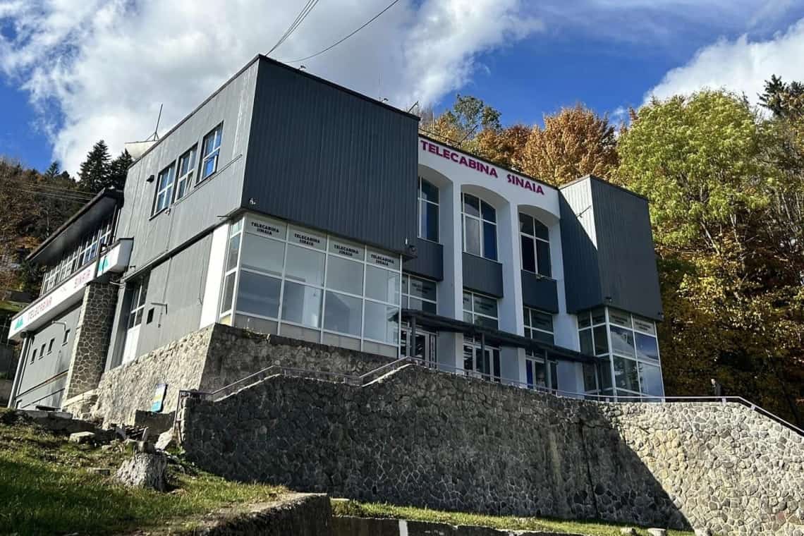 Stația telecabinei din Sinaia a fost renovată