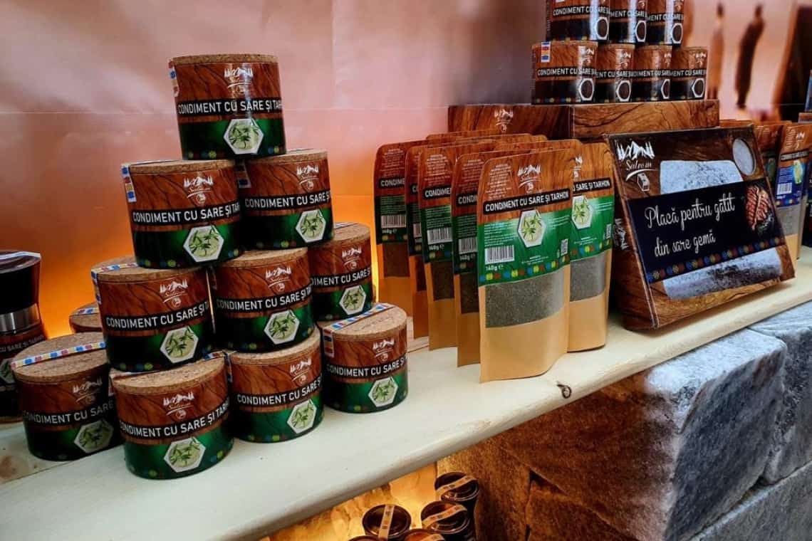 Salrom se pregătește să iasă pe piață cu noi produse: sare cu busuioc, sare cu leuștean, sare cu cimbru sau cu tarhon
