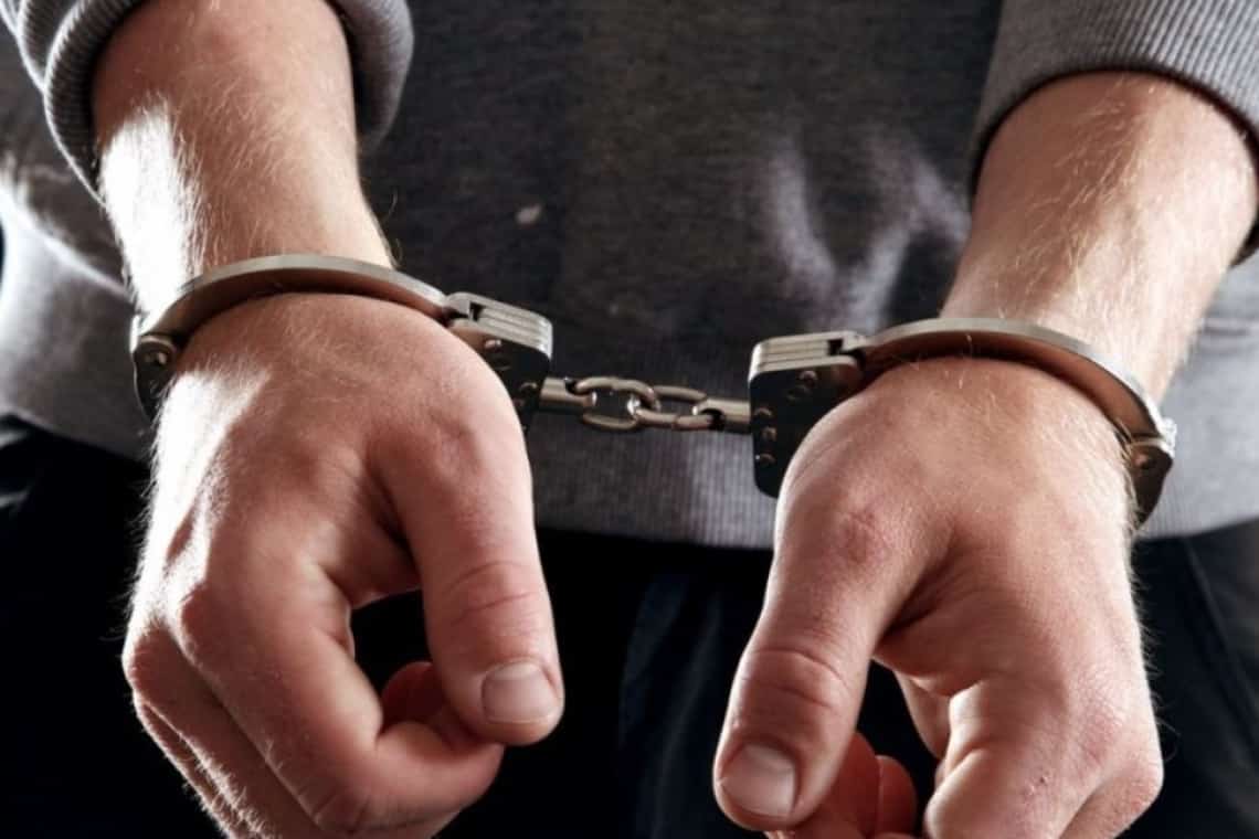 Bărbatul din Dumbrăvești care a atacat echipajul de poliție a fost reținut