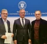 Primarul comunei Balta Doamnei, Cristinel Matei (PSD), a semnat un contract important pentru infrastructura localității