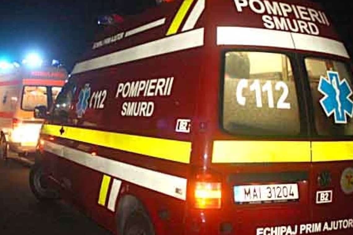 O tânără a ajuns la spital, în urma unui accident produs în parcarea Sălii Sporturilor din Ploiești, de un șofer băut, cu permisul suspendat și posibil drogat