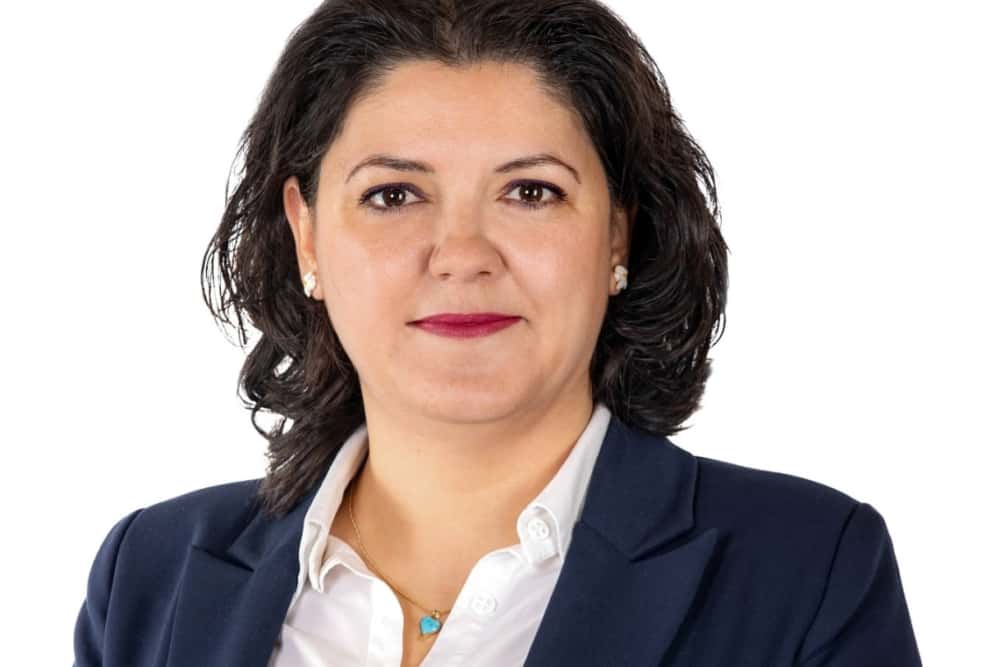 Irina Mihaela Nistor (PSD Câmpina) îl acuză pe primarul Moldoveanu de ”administrație făcută la repezeală”, prin convocarea a zeci de ședințe ”de îndată” ale Consiliului Local