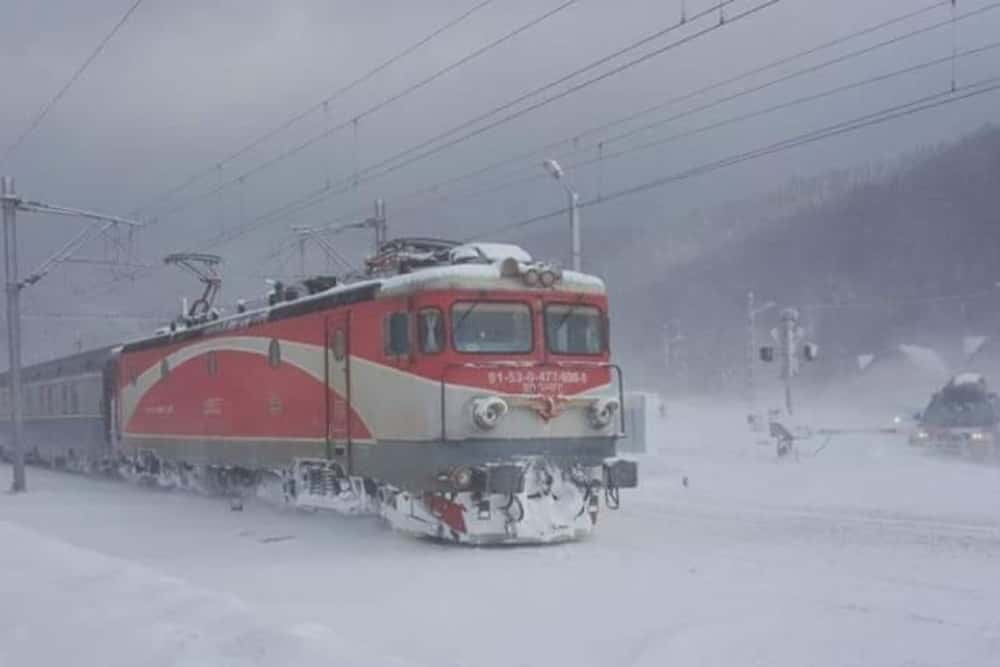 Vreți să mergeți cu trenul spre Galați sau Iași? Interesați-vă dacă se circulă sau nu!