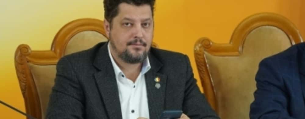 Senatorul Claudiu Târziu (AUR) susține că Alianța pentru Unirea Românilor are ”șanse considerabile” să fie ”pe prima poziție” la alegerile europarlamentare. Declarațiile au fost făcute pentru o publicație din Argentina