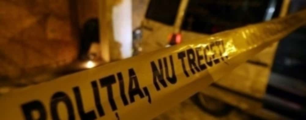 Cadavrul unui tânăr, scos dintr-o fântână, în comuna Bertea. Polițiștii au deschis dosar pentru ucidere din culpă