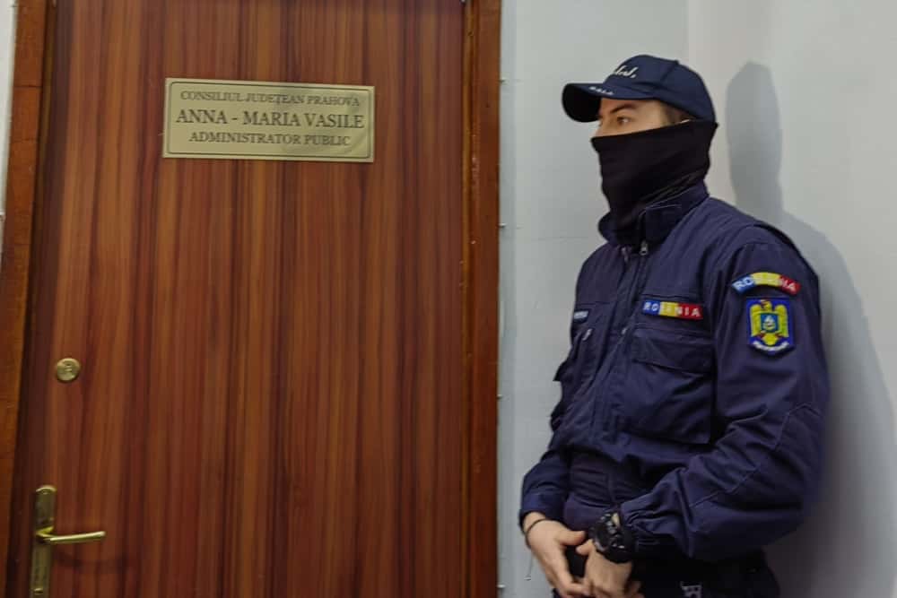 Perchezițiile de la Consiliul Județean Prahova sunt încă în derulare, la circa 10 ore de la venirea anchetatorilor