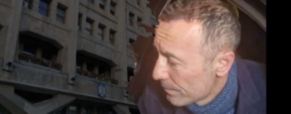 Ar trebui să demisioneze din funcție șeful Consiliului Județean Prahova, Iulian Dumitrescu, în urma scandalului în care este implicat?