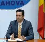 Tupeu userist: USR Prahova, care i-a cântat în strună lui Iulian Dumitrescu trei ani și două luni, vrea șefia interimară a Consiliului Județean!