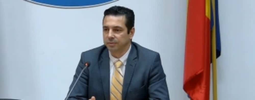 Tupeu userist: USR Prahova, care i-a cântat în strună lui Iulian Dumitrescu trei ani și două luni, vrea șefia interimară a Consiliului Județean!