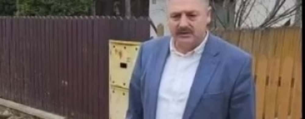 Mircea Corbu, de la Bușteni, primarul care nu blochează doar comentariile pe Facebook, ci și accesul presei la informațiile de interes public!