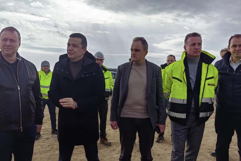 Ministrul Sorin Grindeanu este optimist - primele două loturi din A7 Dumbrava-Buzău vor fi date în circulație în luna octombrie