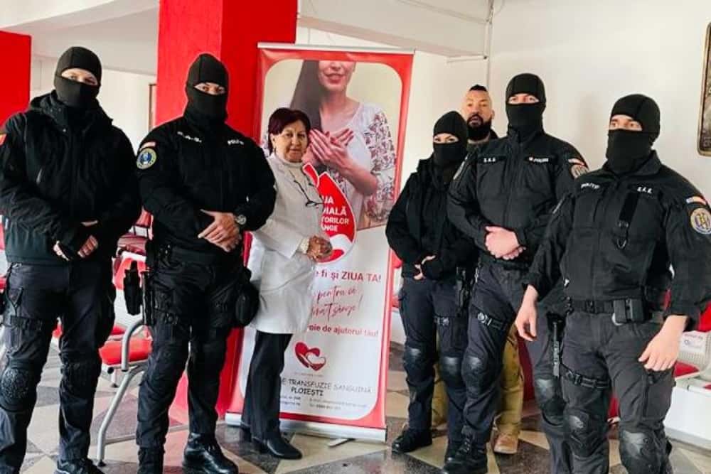 "Mascații" din Poliția Prahova au donat sânge pentru un coleg polițist aflat într-o situație medicală dificilă