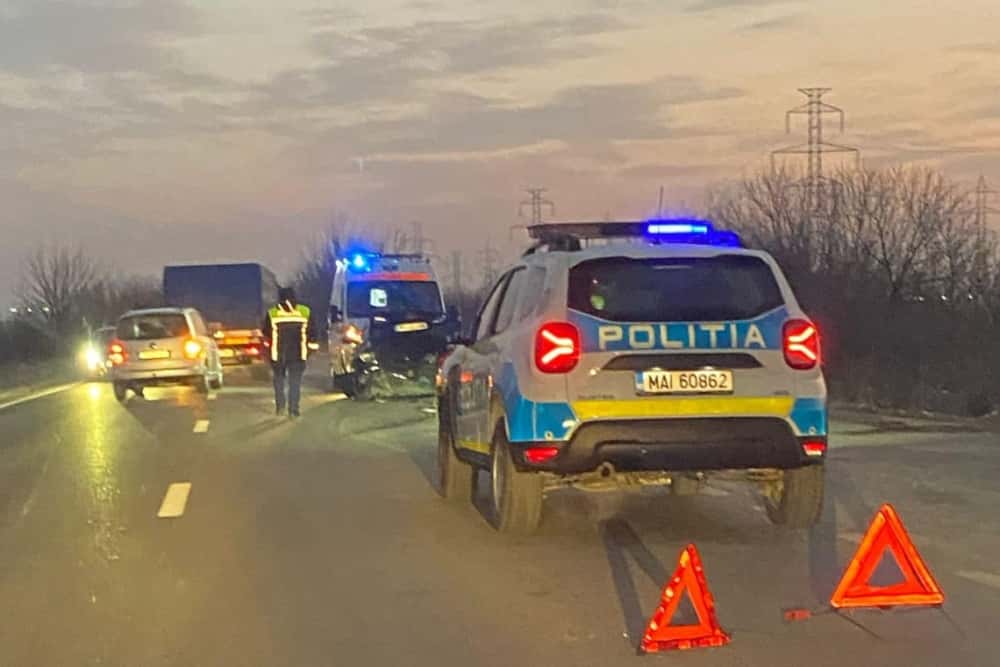 Un tânăr a ajuns la spital după un accident produs marți dimineață pe DN1A, în zona Zahanaua