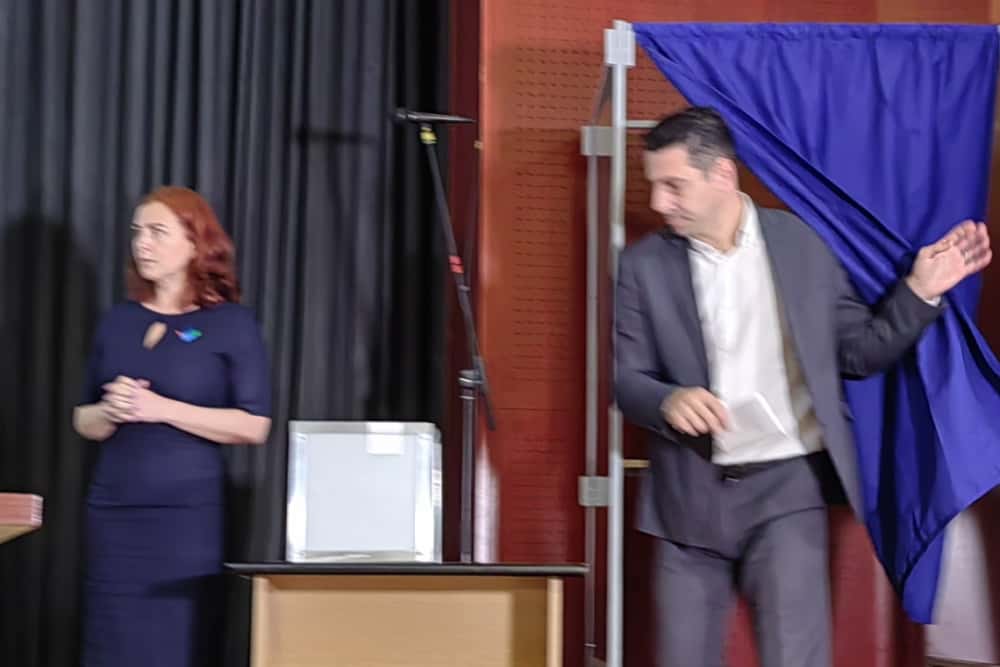 Vicepreședintele Consiliului Județean Prahova, Cristian Apostol, s-a însurat cu aleasa inimii sale, Mihaela Magdalena Godeanu, consilier județean USR