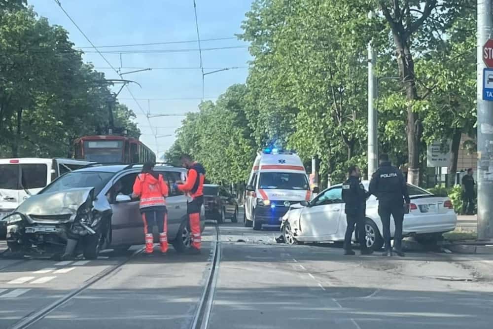 Accident soldat cu răniți, pe șoseaua Vestului din Ploiești 