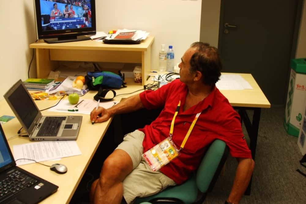 Octavian Vintilă, cunoscutul comentator sportiv și scrimer de performanță născut la Ploiești, a încetat din viață