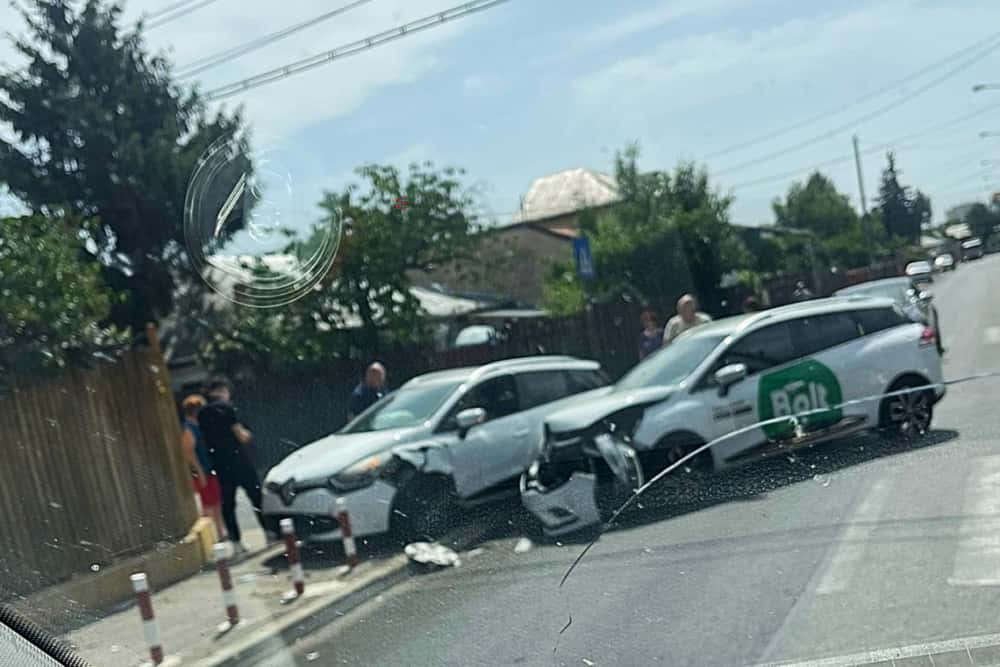 Două persoane au fost rănite într-un accident produs la intersecția străzilor Alexandru Odobescu și Nicopole din Ploiești