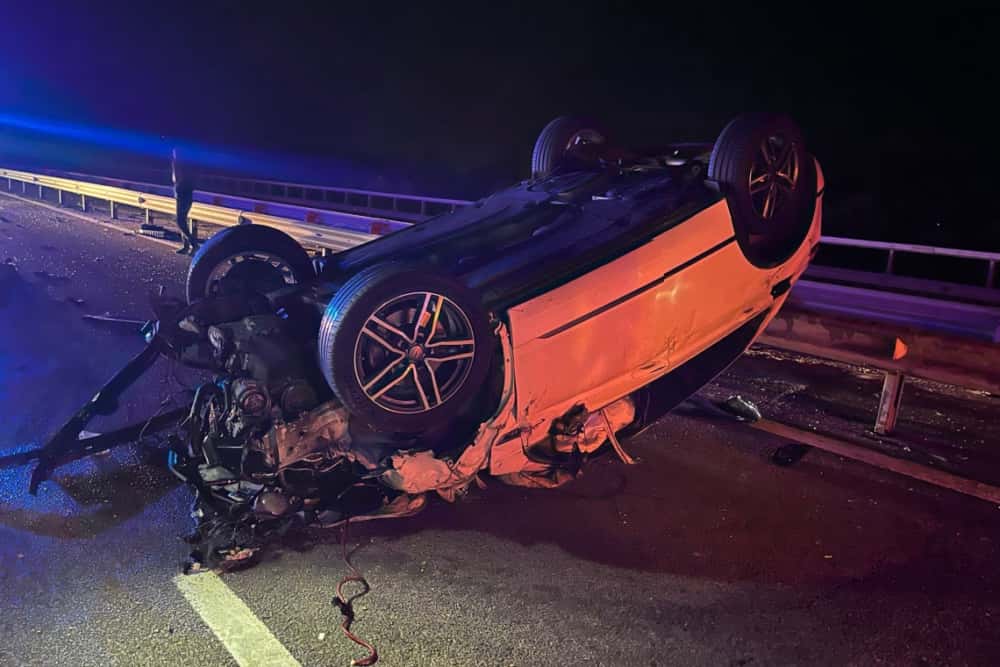 O bovină a provocat un grav accident rutier pe autostrada A3 București-Ploiești, în zona comunei Gherghița