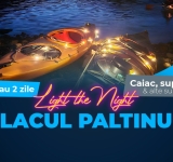 Timp liber/ Cu caiacul sub clar de lună, pe ”lacul de smarald” din Prahova